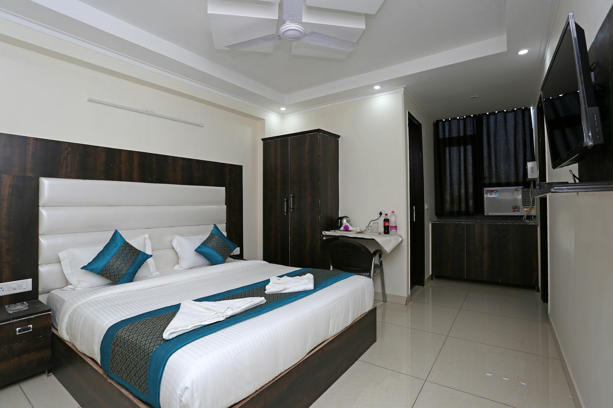 Hotel Aero Stay Нью-Делі Екстер'єр фото