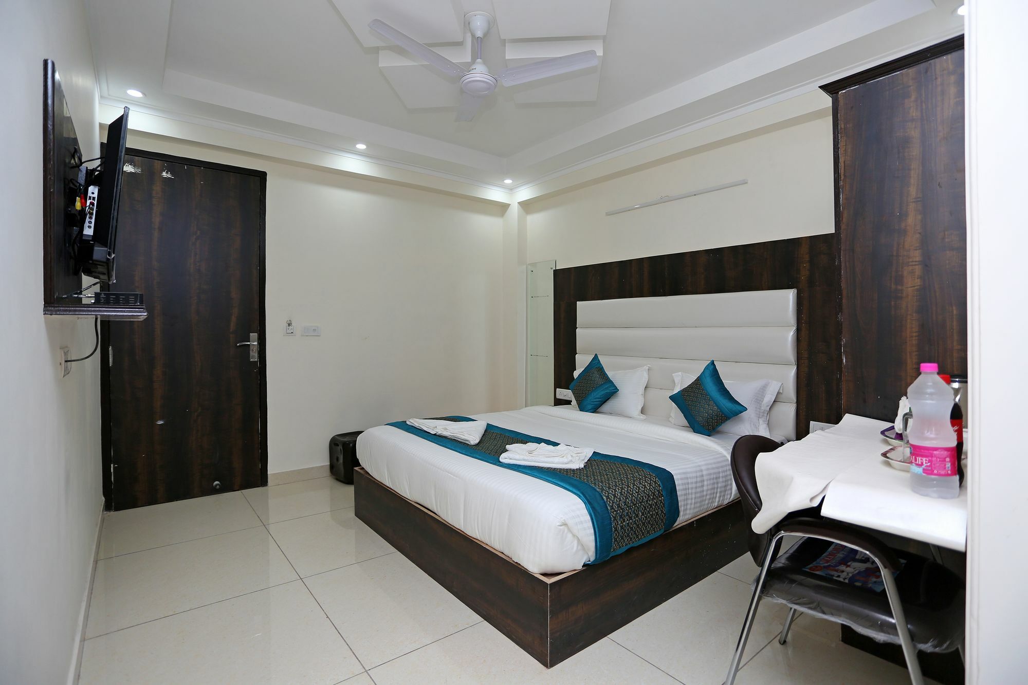 Hotel Aero Stay Нью-Делі Екстер'єр фото