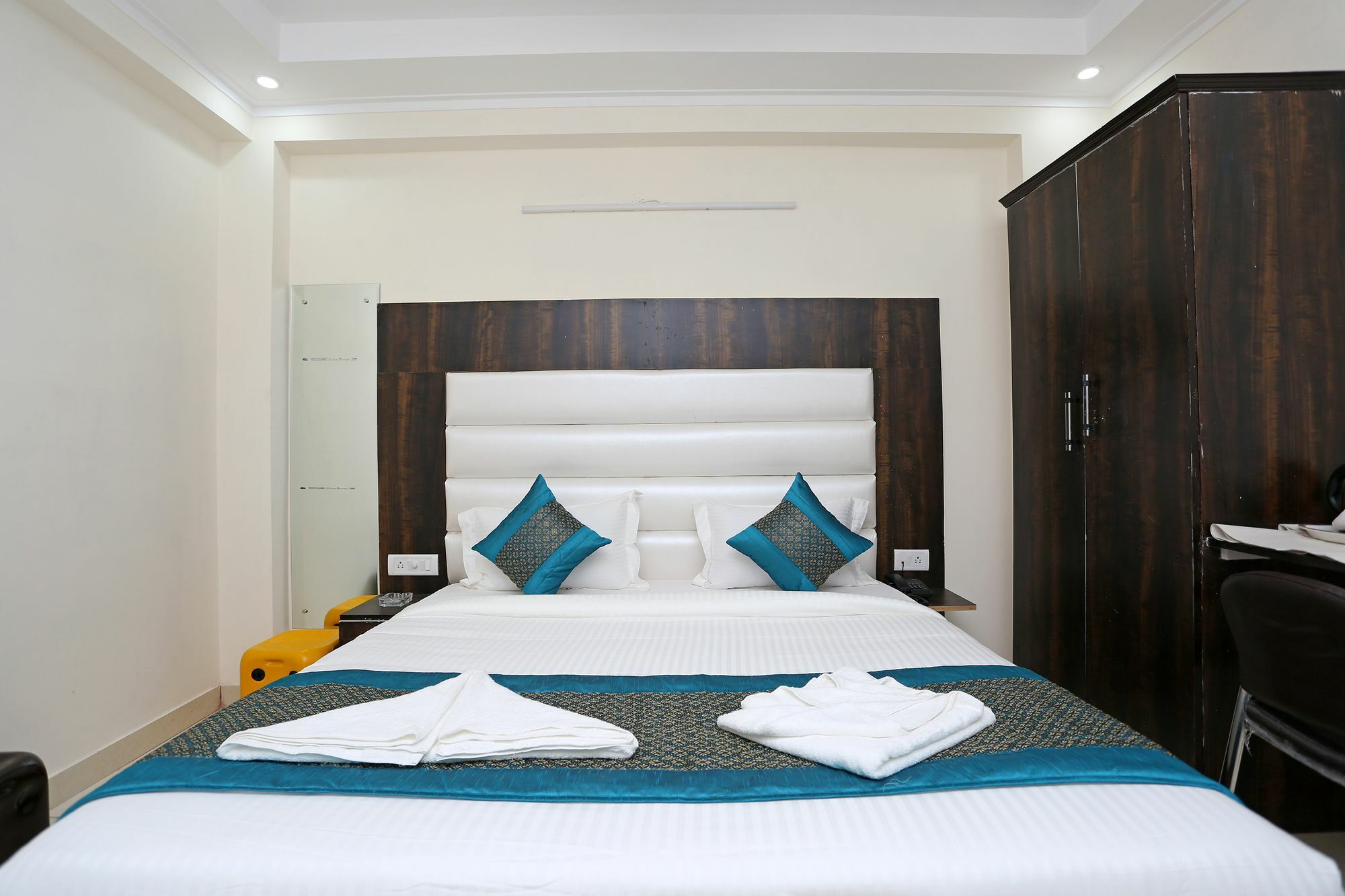 Hotel Aero Stay Нью-Делі Екстер'єр фото